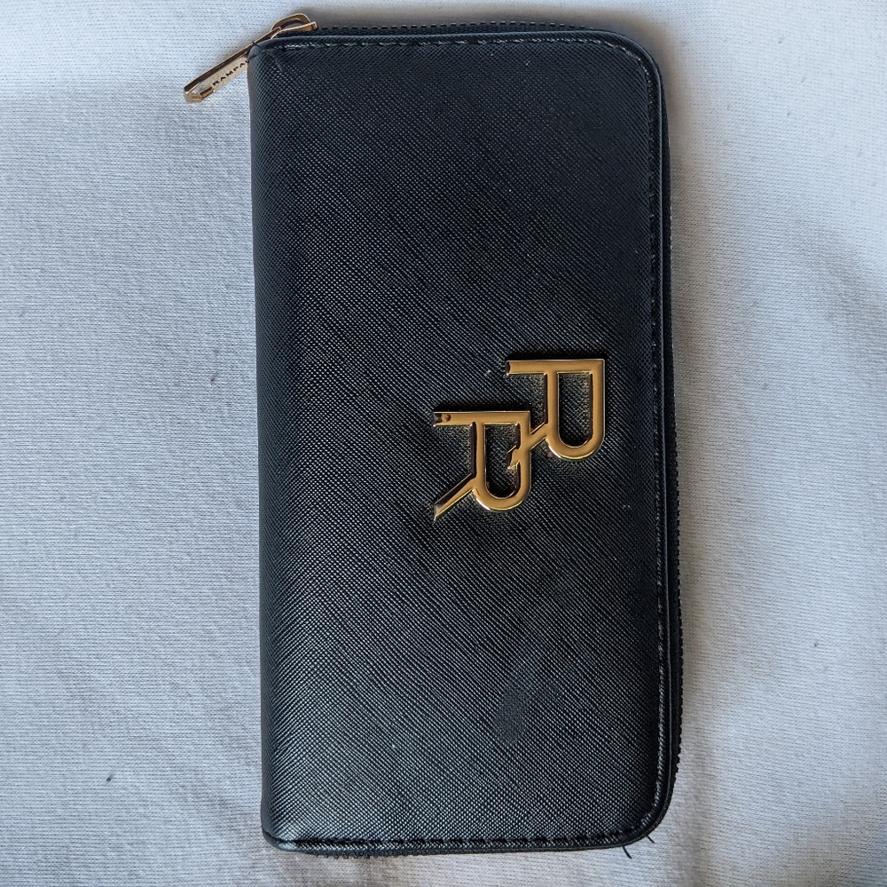 Continental Wallet